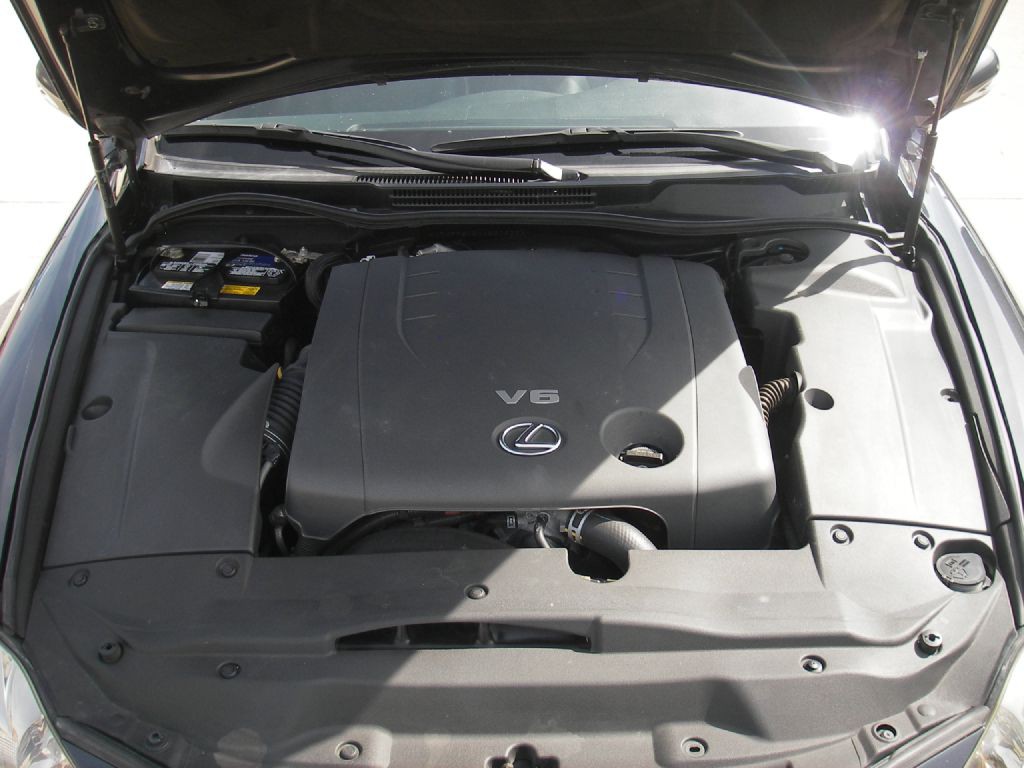 2010 Lexus IS Image 41
