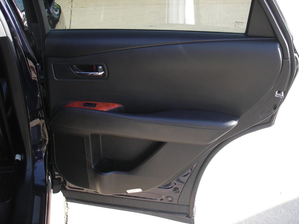 2010 Lexus RX Image 31