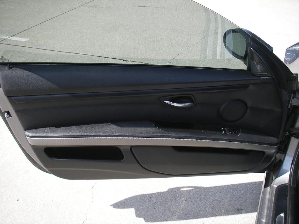 2011 BMW 3 Series Image 14