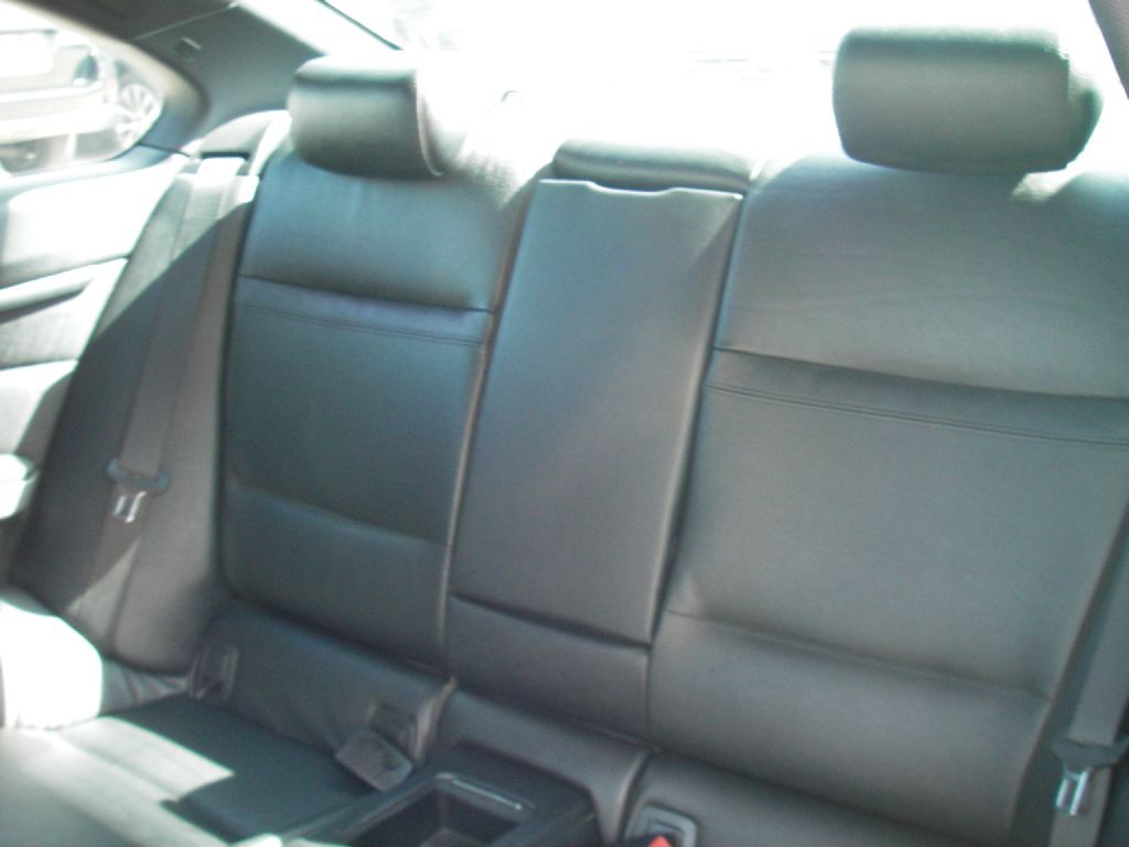2011 BMW 3 Series Image 28