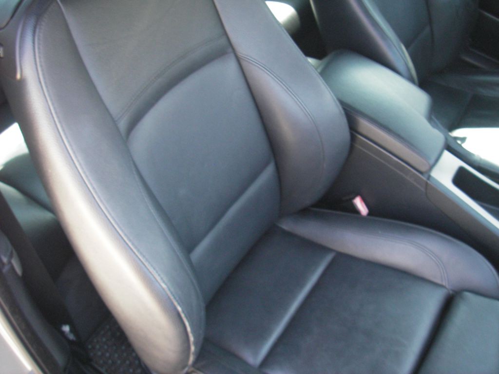 2011 BMW 3 Series Image 33
