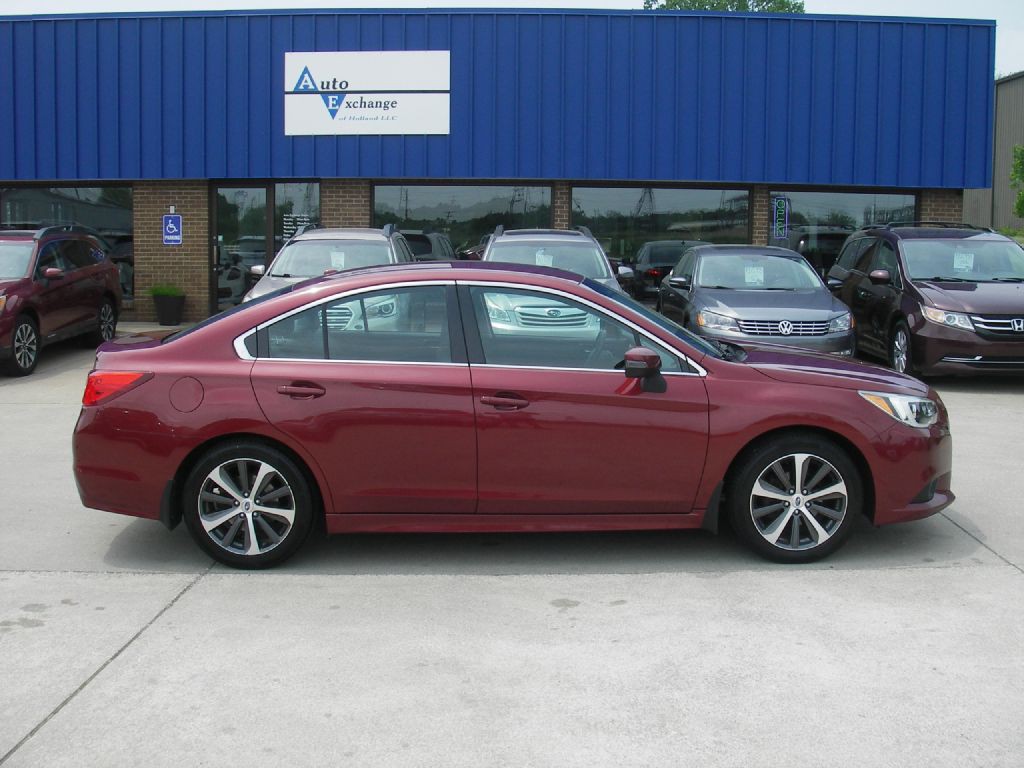 2015 Subaru Legacy Image 4