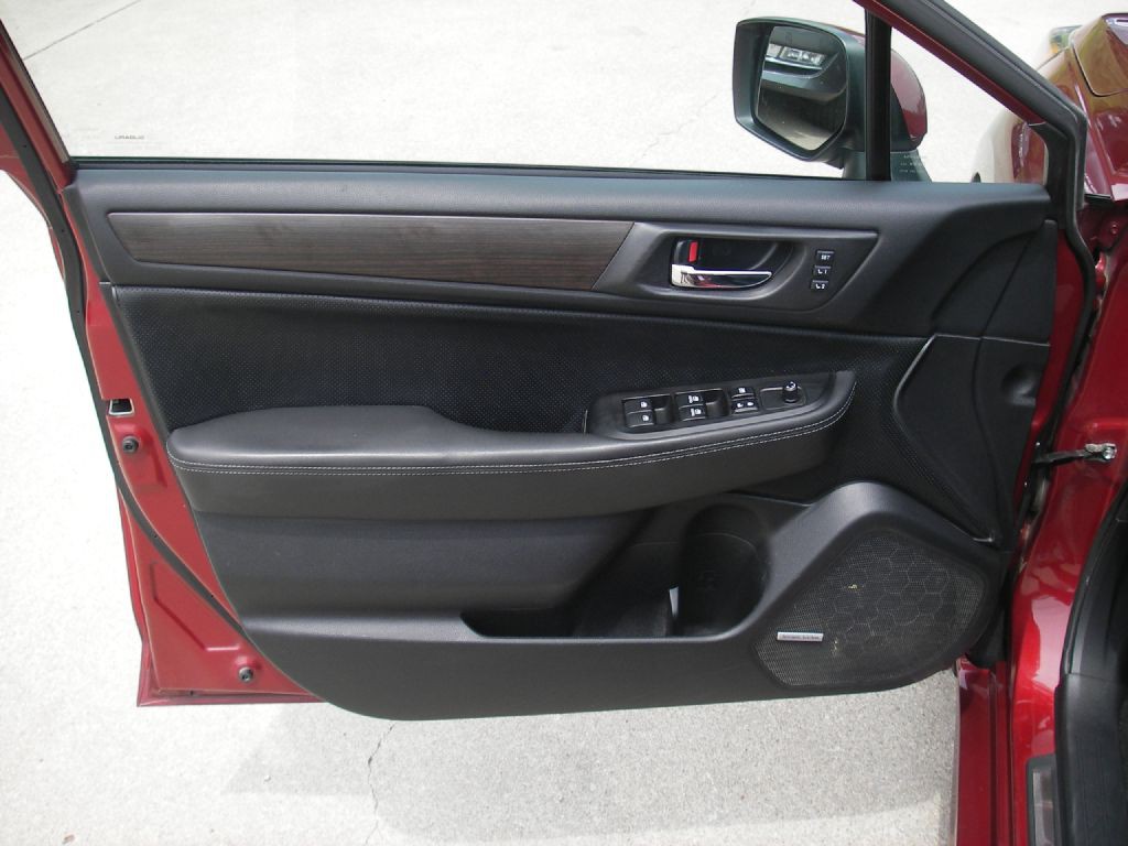 2015 Subaru Legacy Image 14