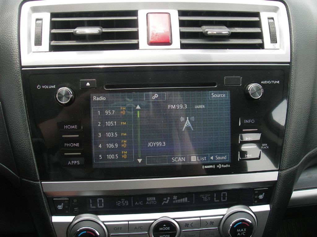 2015 Subaru Legacy Image 19