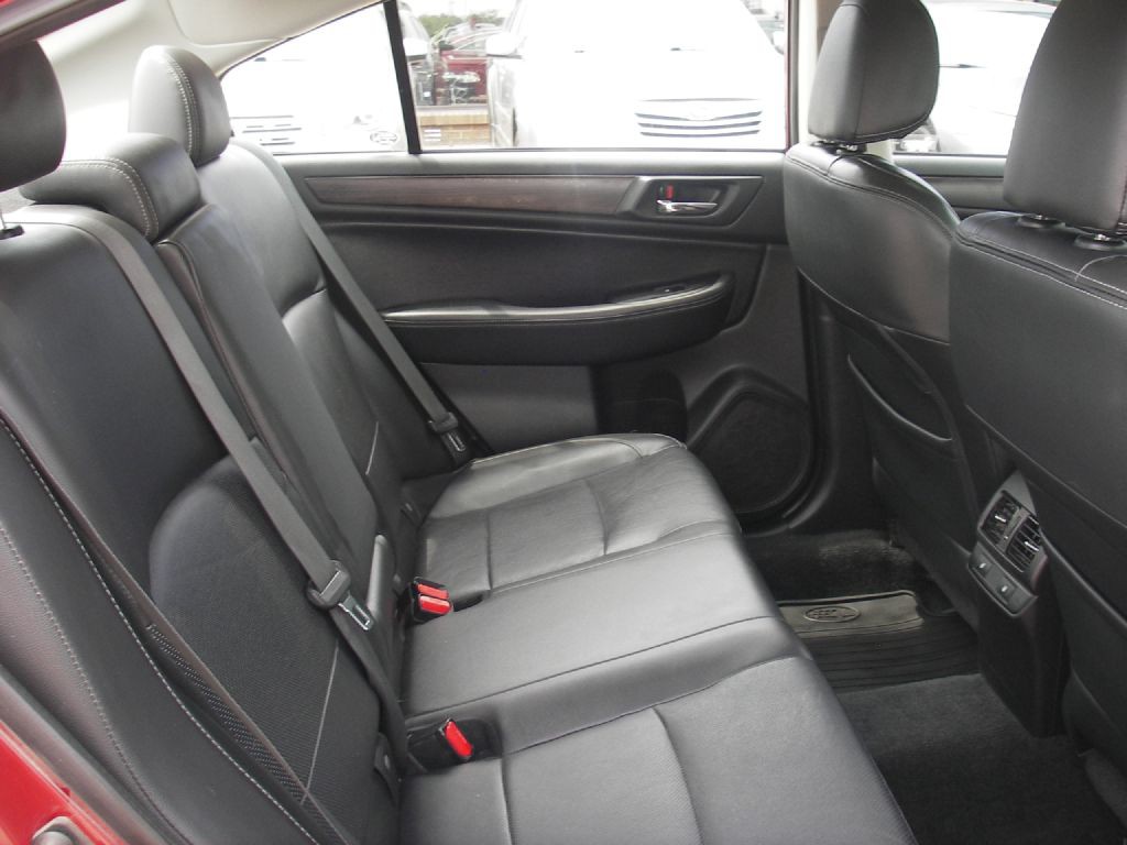 2015 Subaru Legacy Image 29