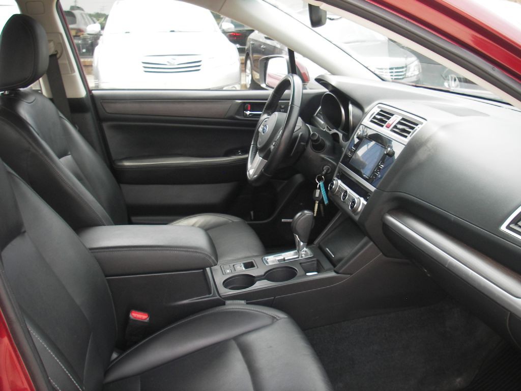 2015 Subaru Legacy Image 30