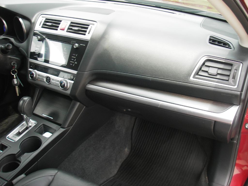 2015 Subaru Legacy Image 31
