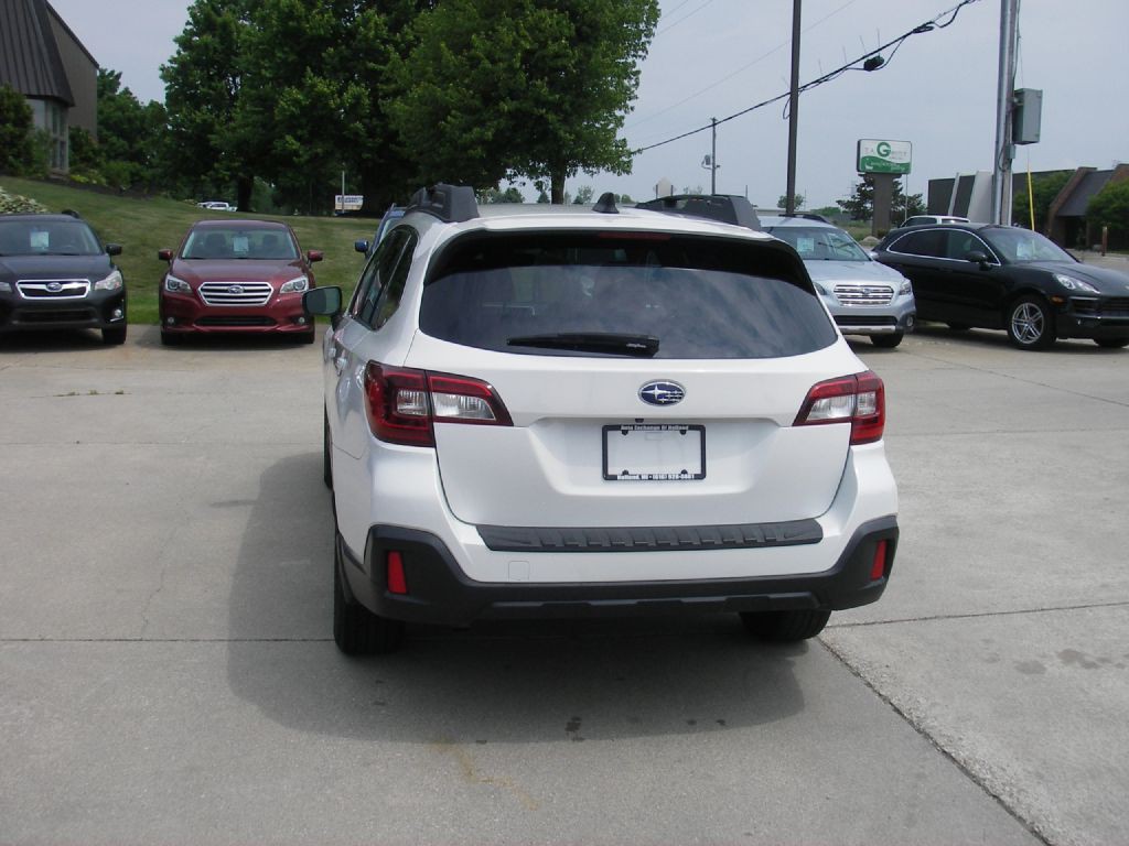 2018 Subaru Outback Image 8