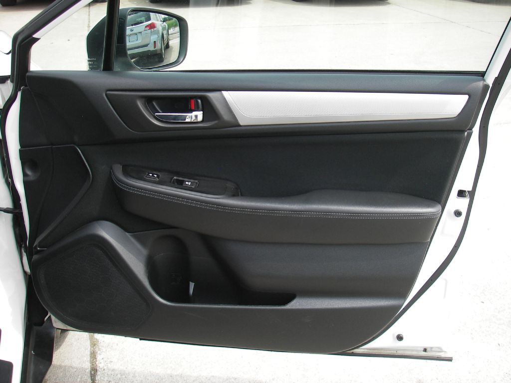 2018 Subaru Outback Image 33