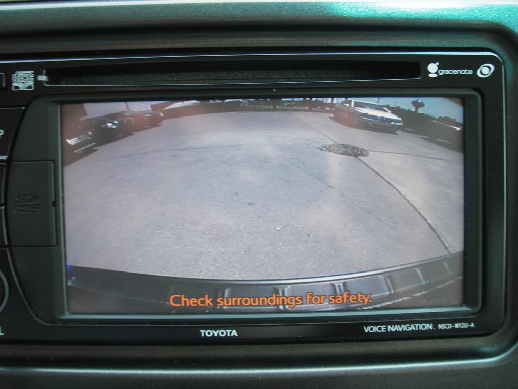 2013 Toyota Sienna Image 22
