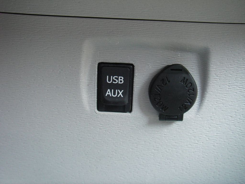 2013 Toyota Sienna Image 25