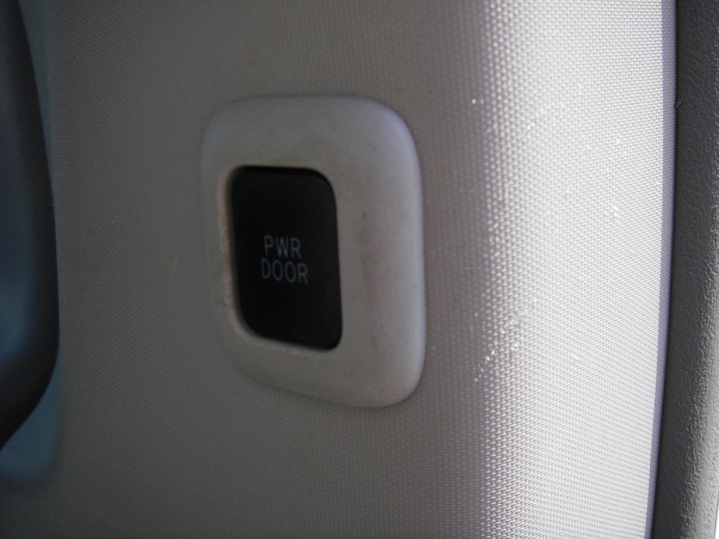 2013 Toyota Sienna Image 31