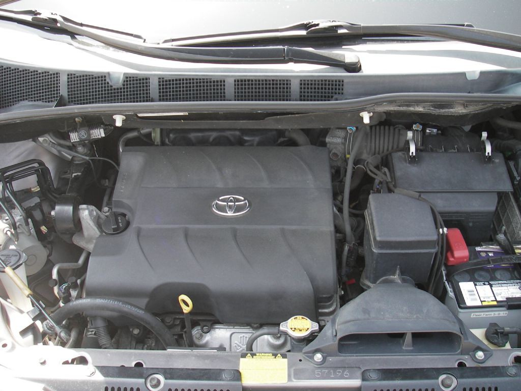 2013 Toyota Sienna Image 36