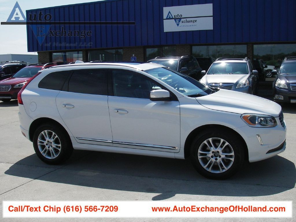 2015 Volvo XC60 Image 1