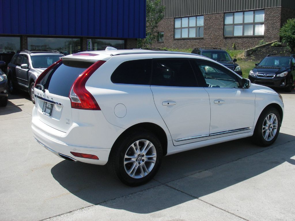 2015 Volvo XC60 Image 5