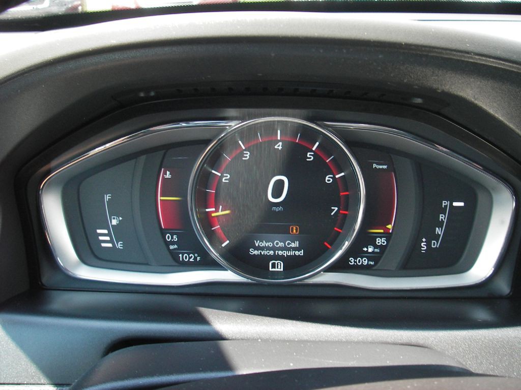 2015 Volvo XC60 Image 15