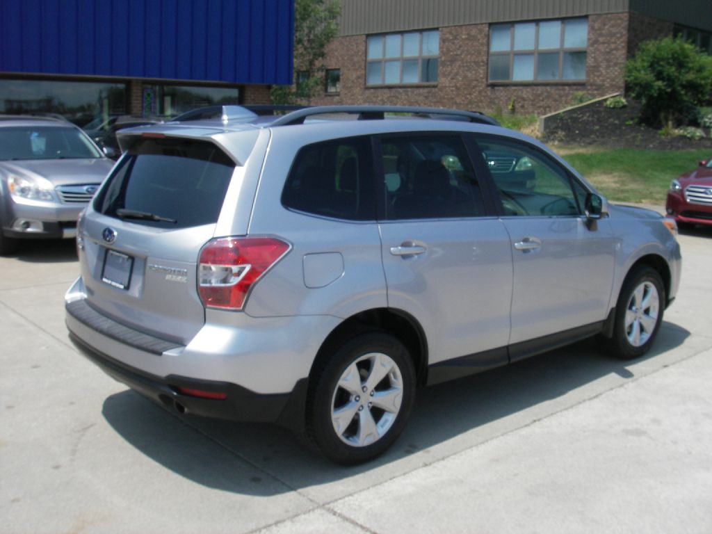 2016 Subaru Forester Image 5