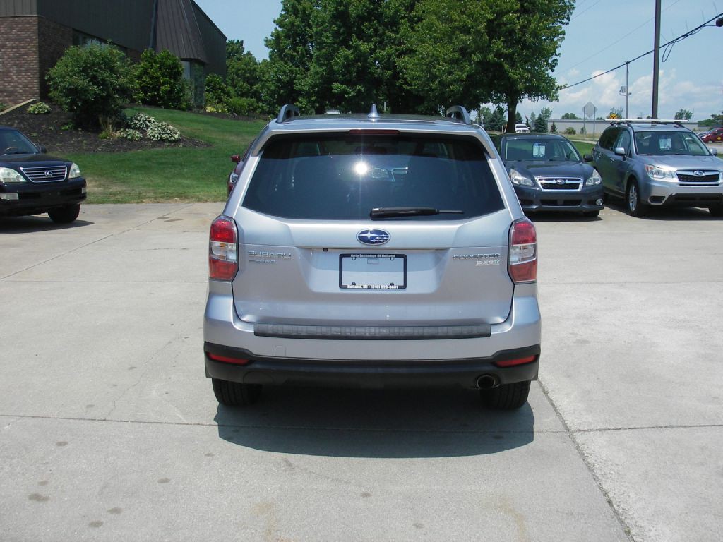 2016 Subaru Forester Image 7