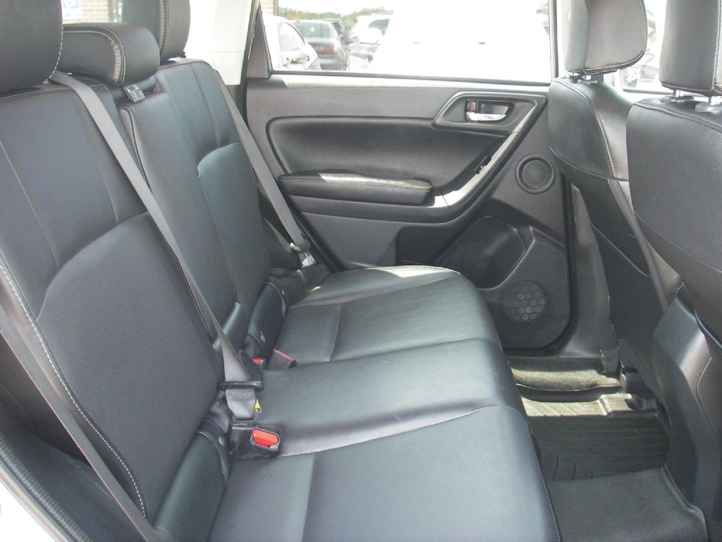 2016 Subaru Forester Image 31