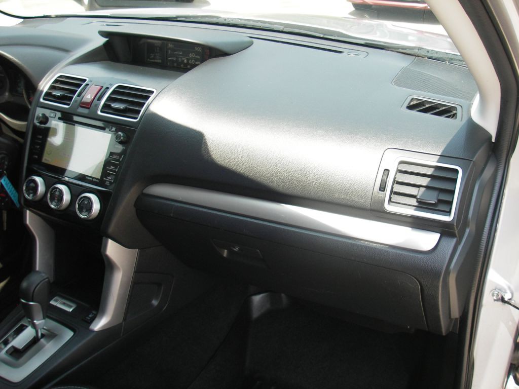 2016 Subaru Forester Image 33