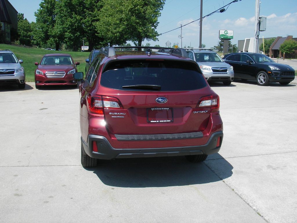 2018 Subaru Outback Image 8