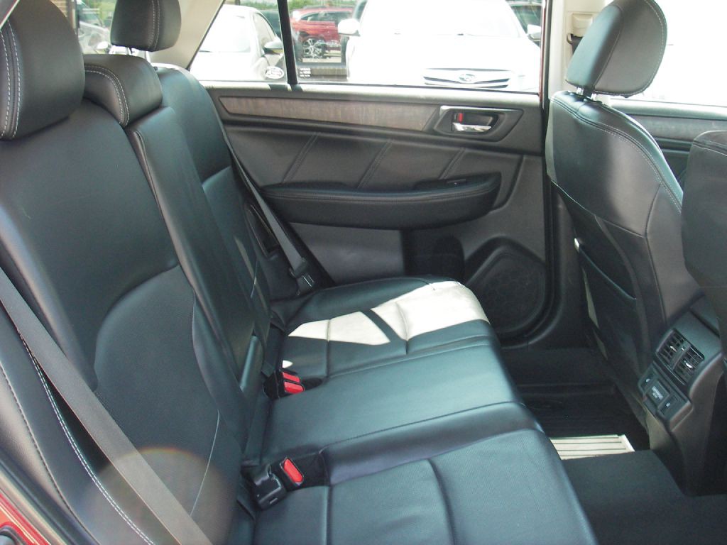 2018 Subaru Outback Image 32