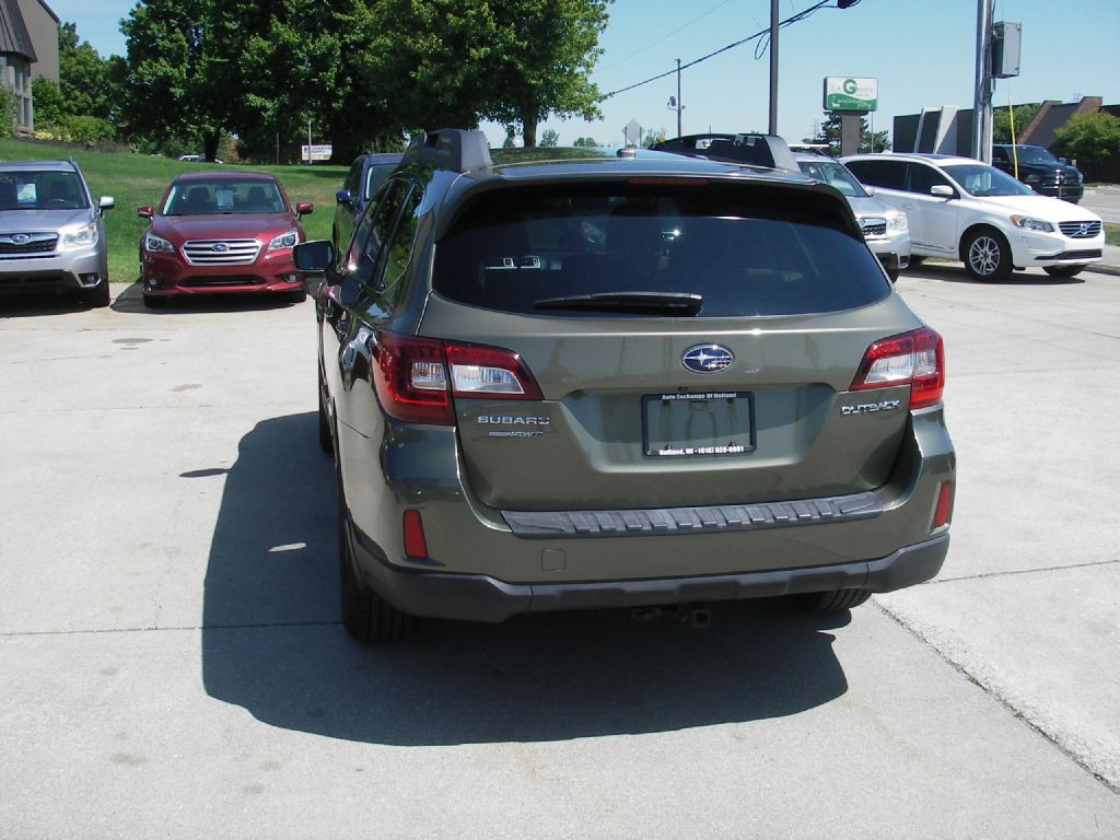 2015 Subaru Outback Image 8
