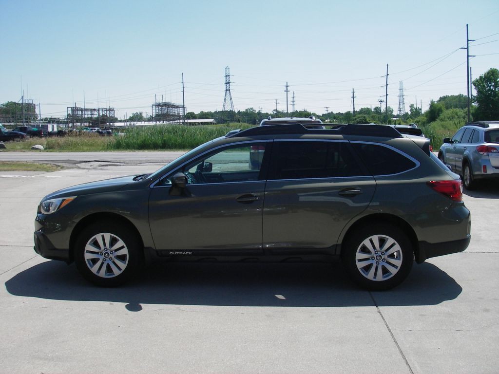 2015 Subaru Outback Image 10