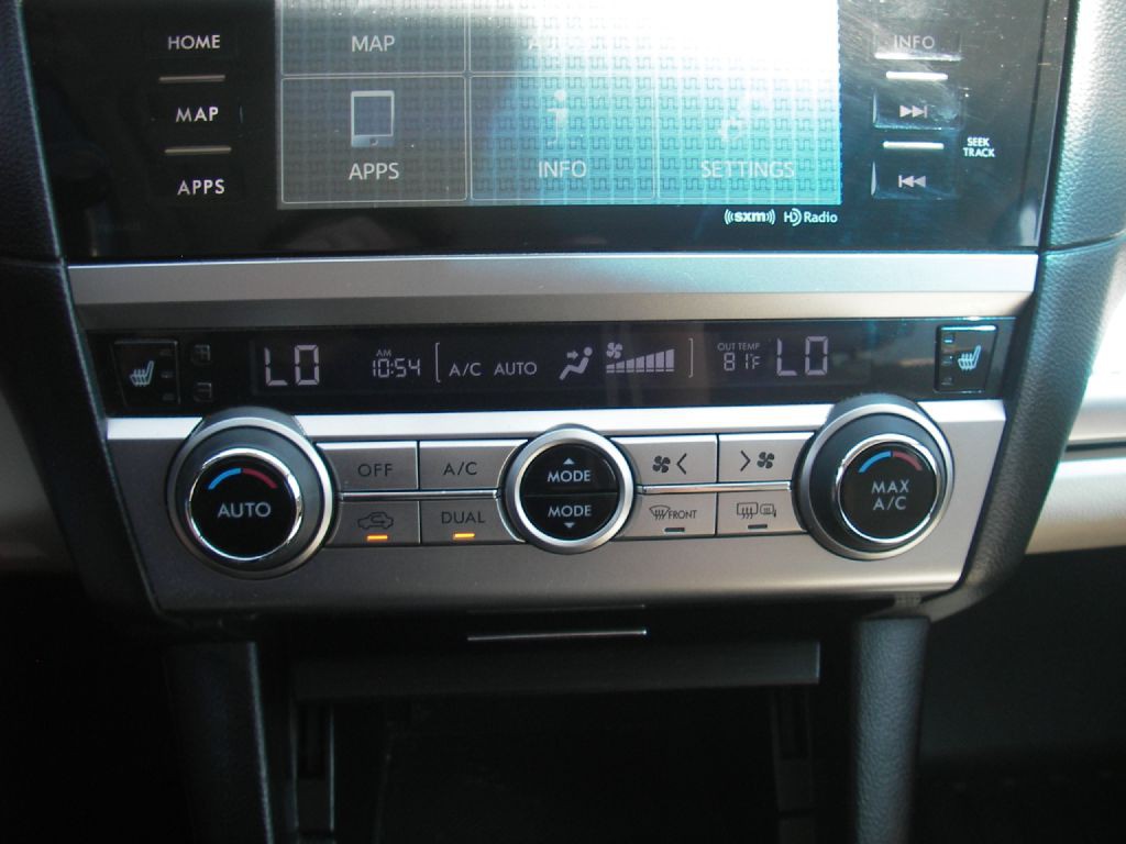 2015 Subaru Outback Image 22
