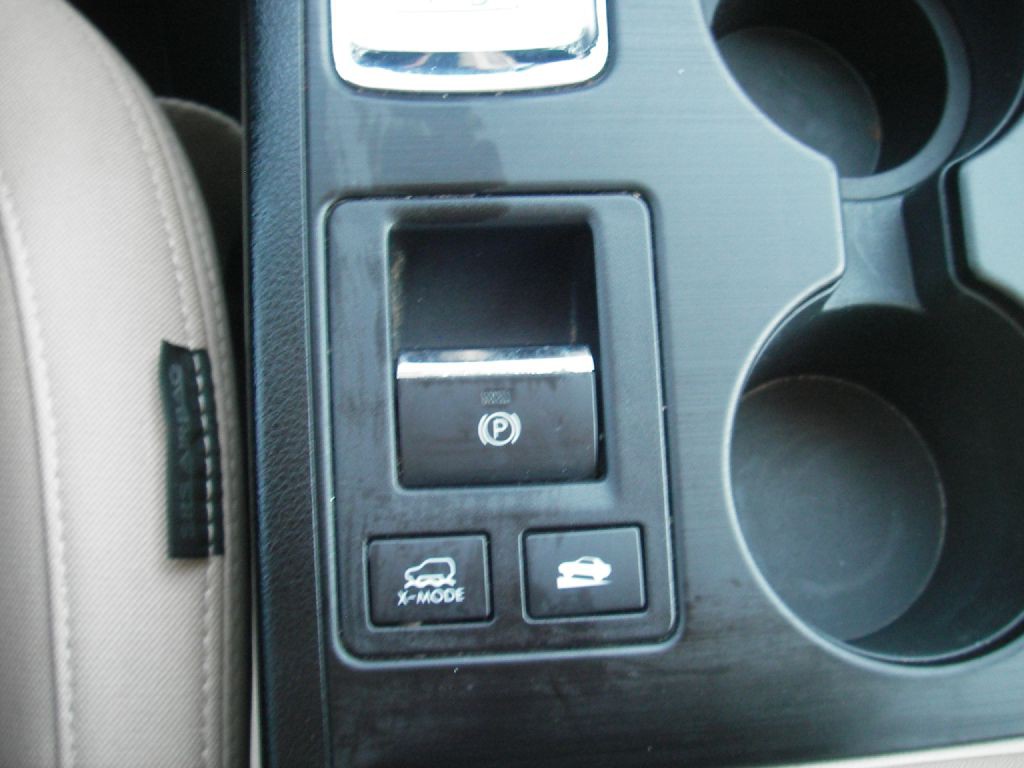 2015 Subaru Outback Image 25