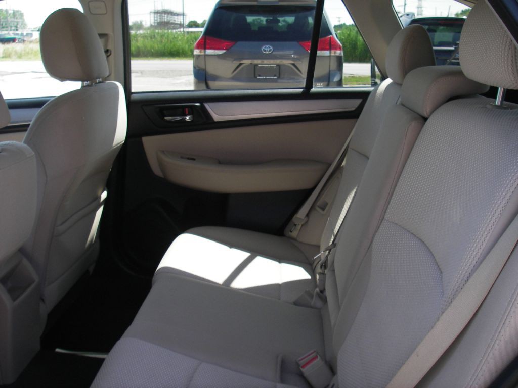 2015 Subaru Outback Image 27
