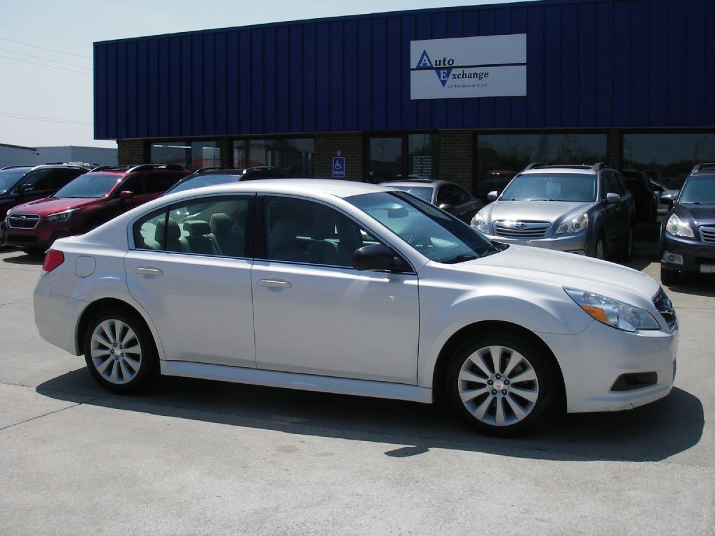 2012 Subaru Legacy Image 3