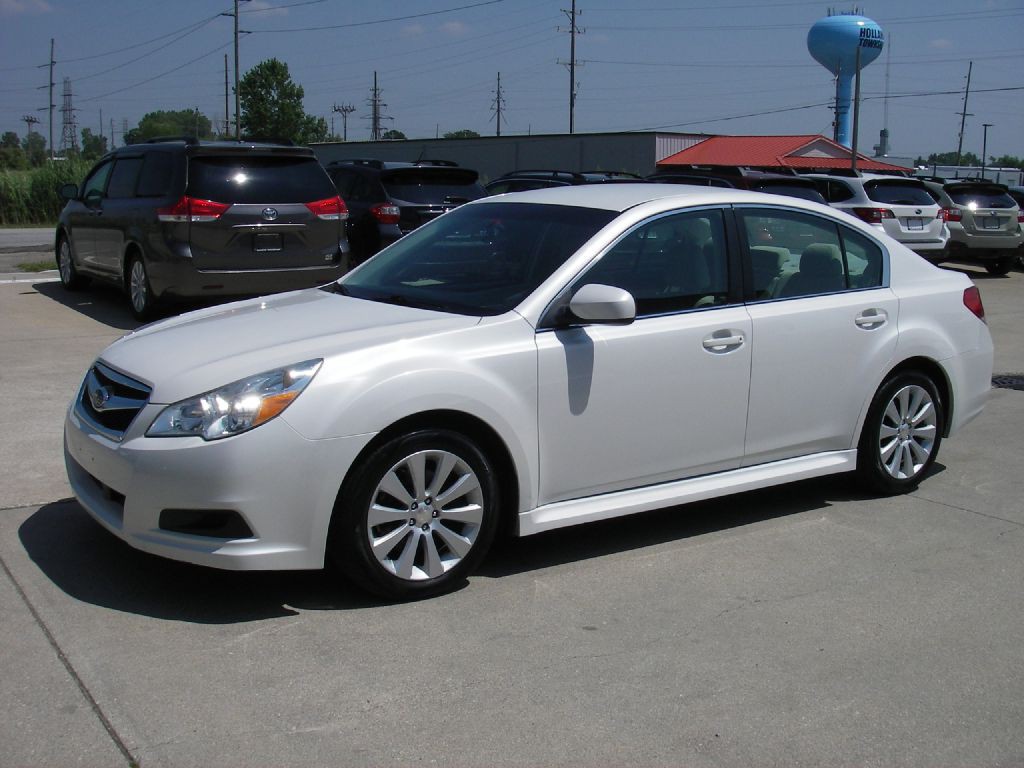 2012 Subaru Legacy Image 11