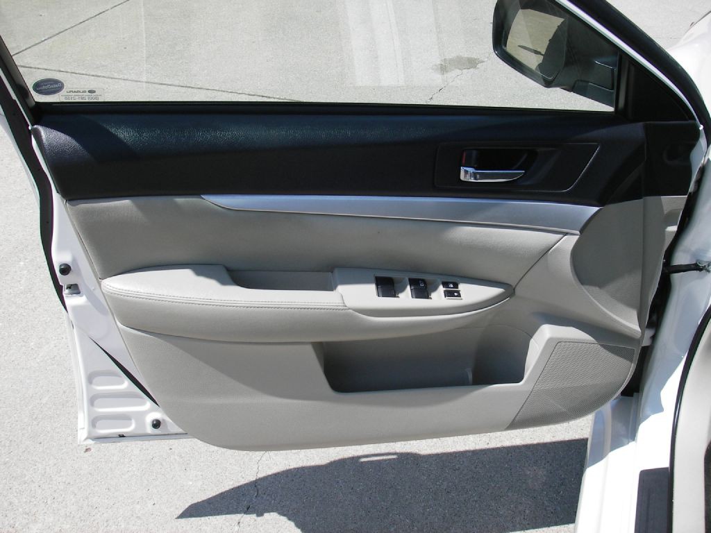 2012 Subaru Legacy Image 14