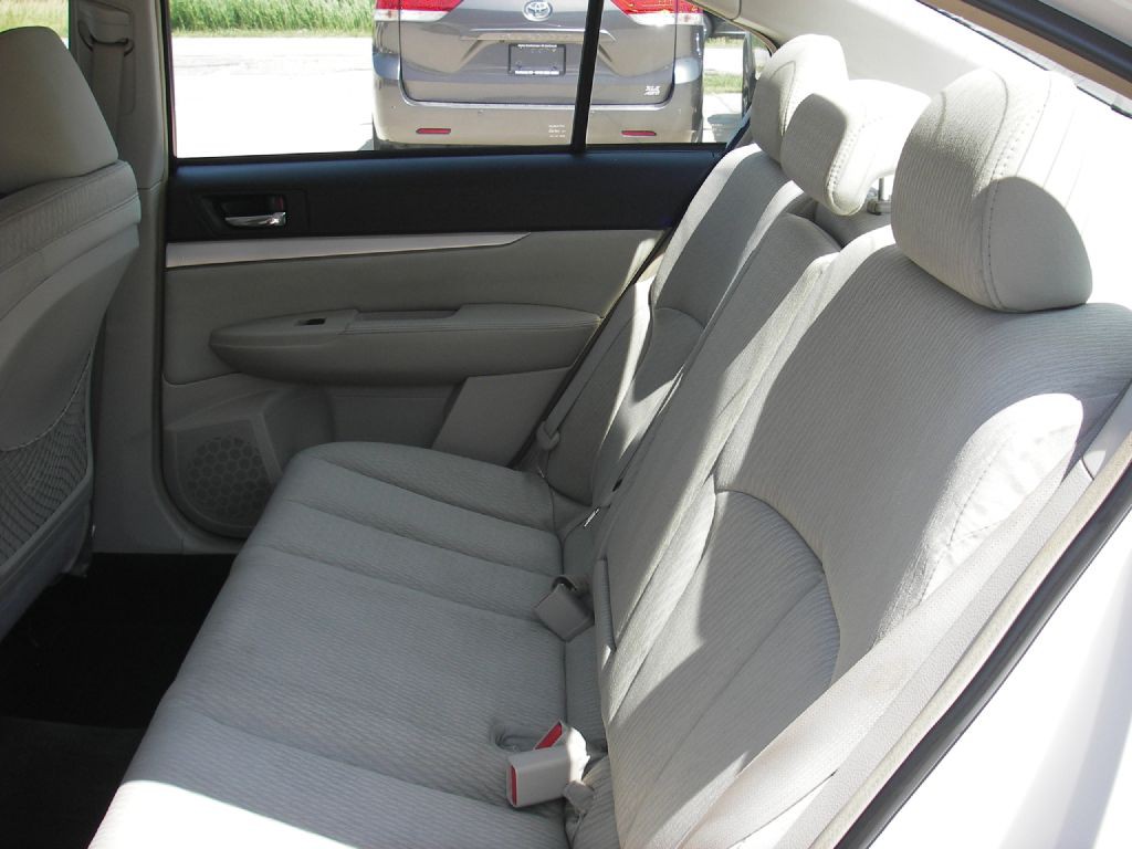 2012 Subaru Legacy Image 26