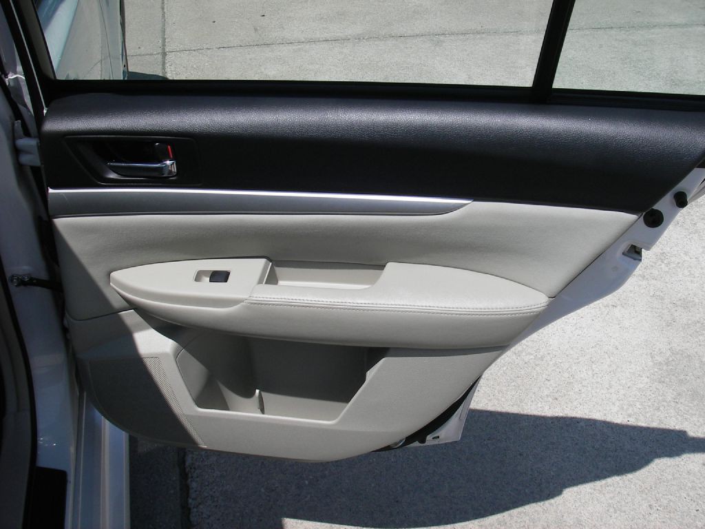 2012 Subaru Legacy Image 29