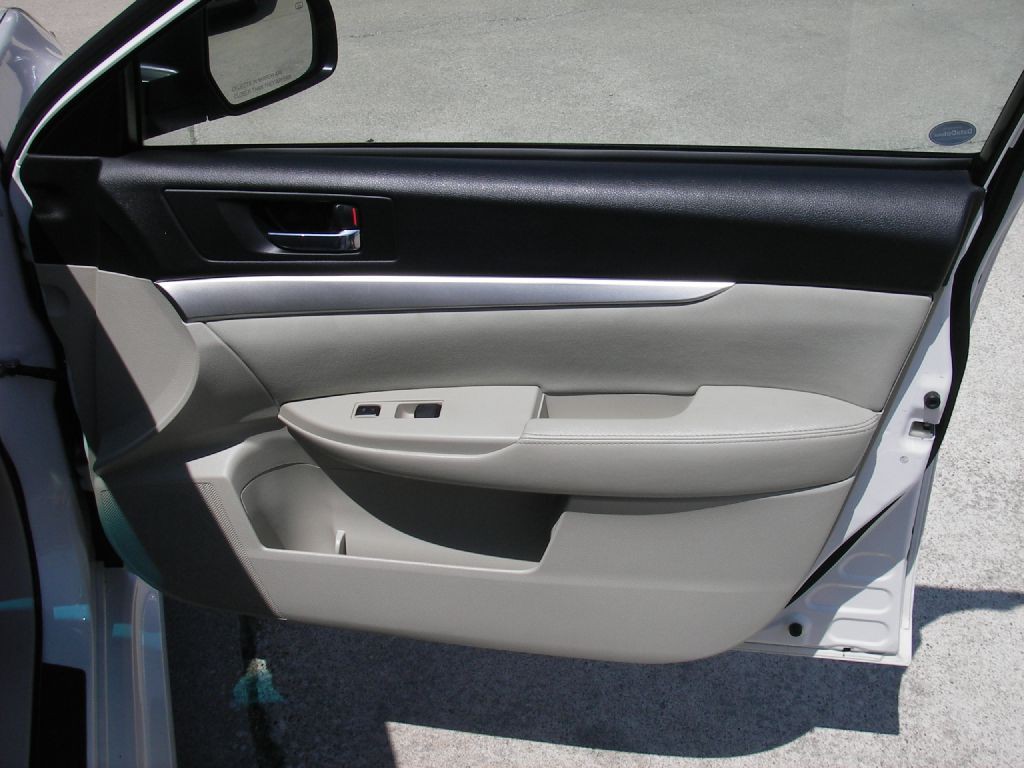 2012 Subaru Legacy Image 32
