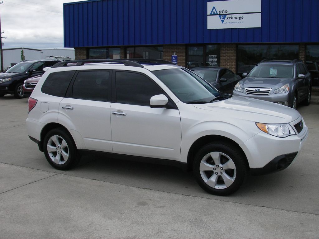 2011 Subaru Forester Image 3