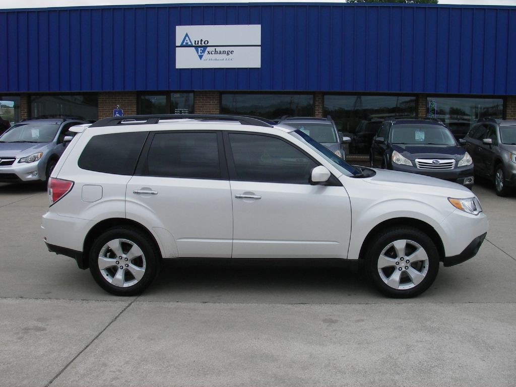 2011 Subaru Forester Image 4