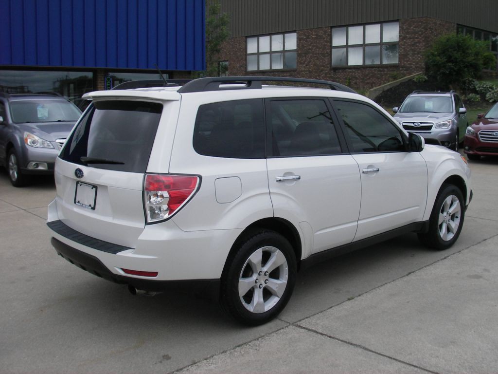 2011 Subaru Forester Image 5