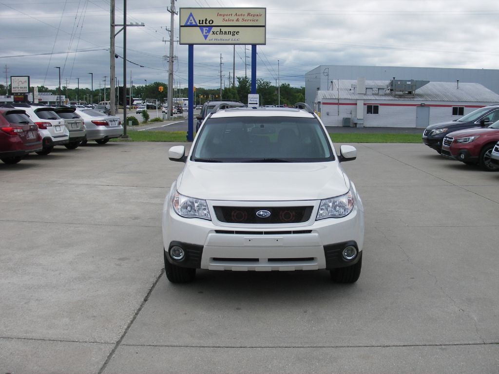 2011 Subaru Forester Image 12