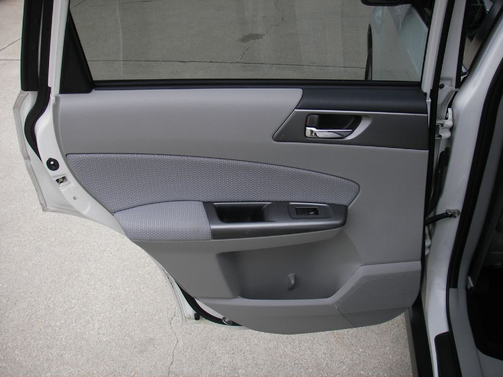 2011 Subaru Forester Image 26