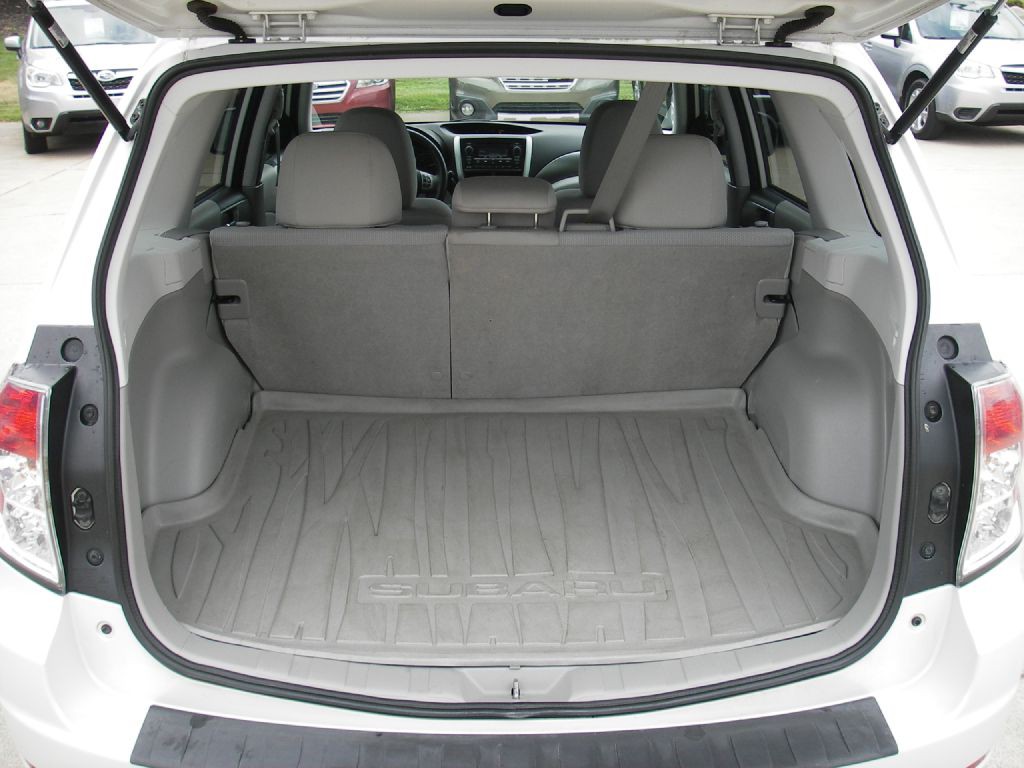 2011 Subaru Forester Image 28