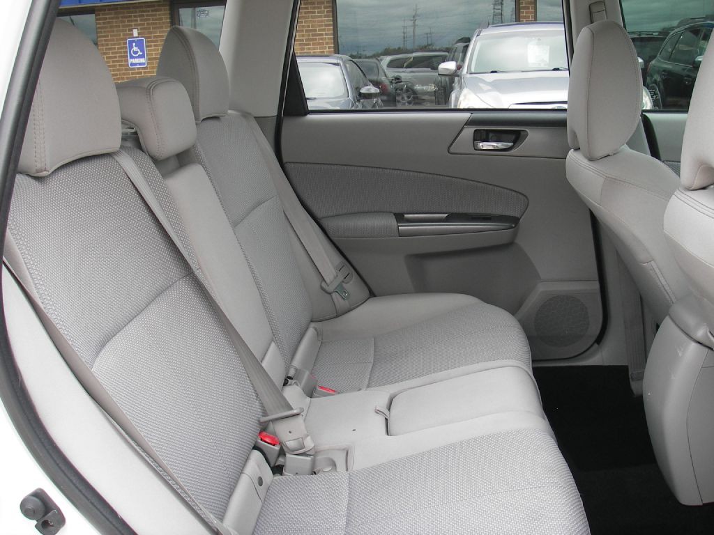 2011 Subaru Forester Image 30
