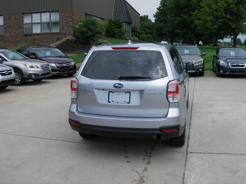 2018 Subaru Forester Image 6