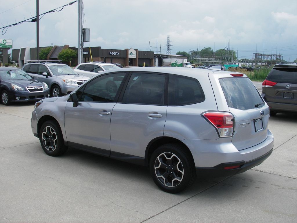 2018 Subaru Forester Image 9