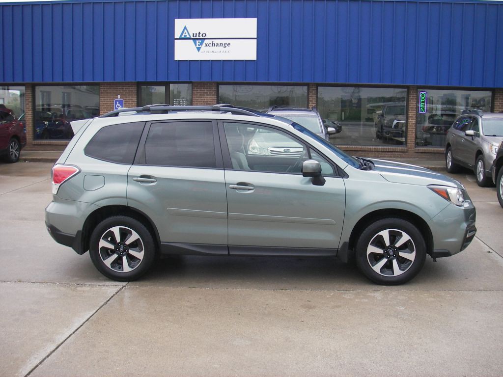 2017 Subaru Forester Image 4