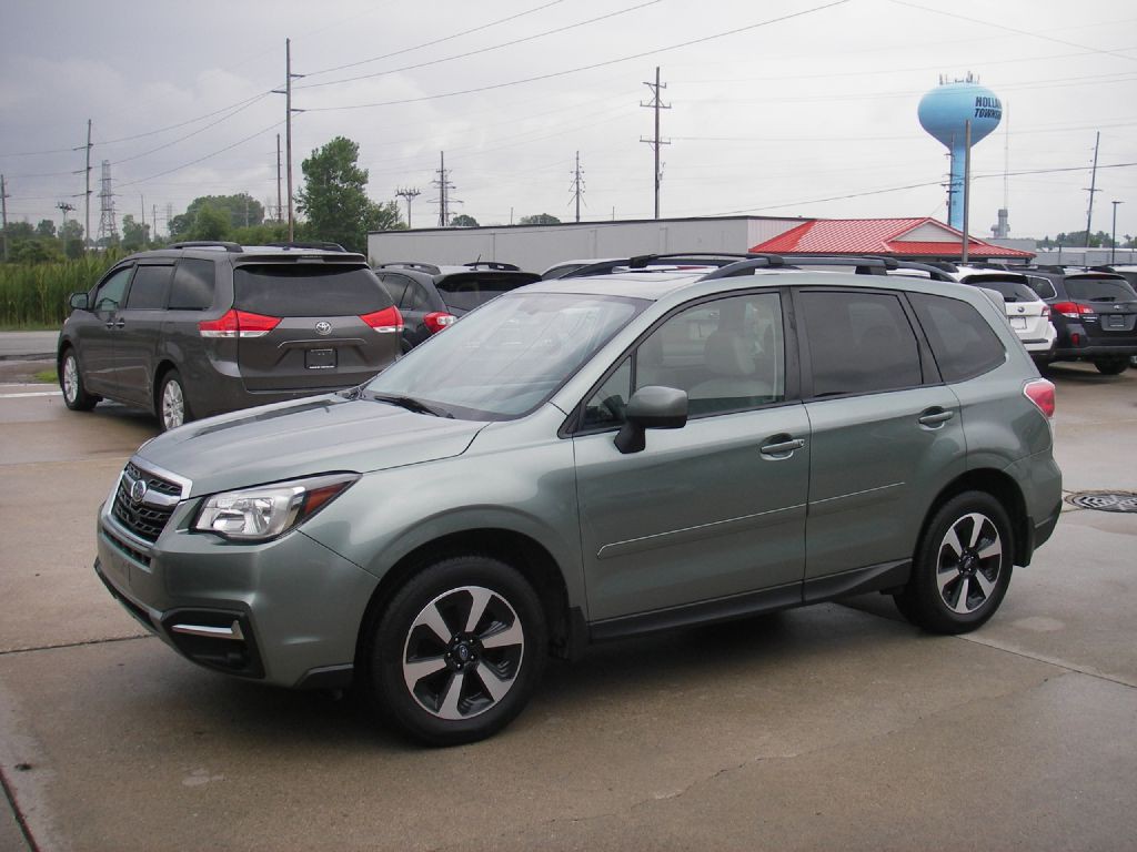 2017 Subaru Forester Image 11