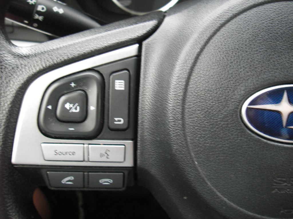 2017 Subaru Forester Image 17
