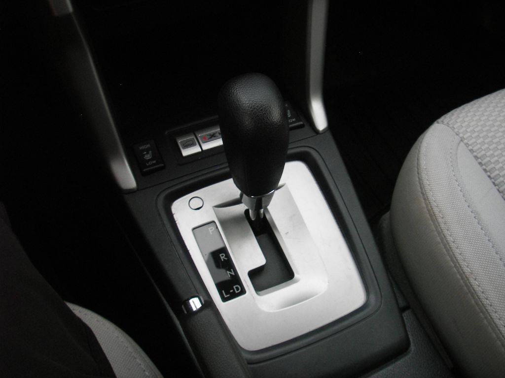 2017 Subaru Forester Image 24